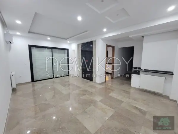 Un Appartement S+3 à louer à La Soukra