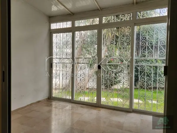 Joli duplex s+4 à La Marsa