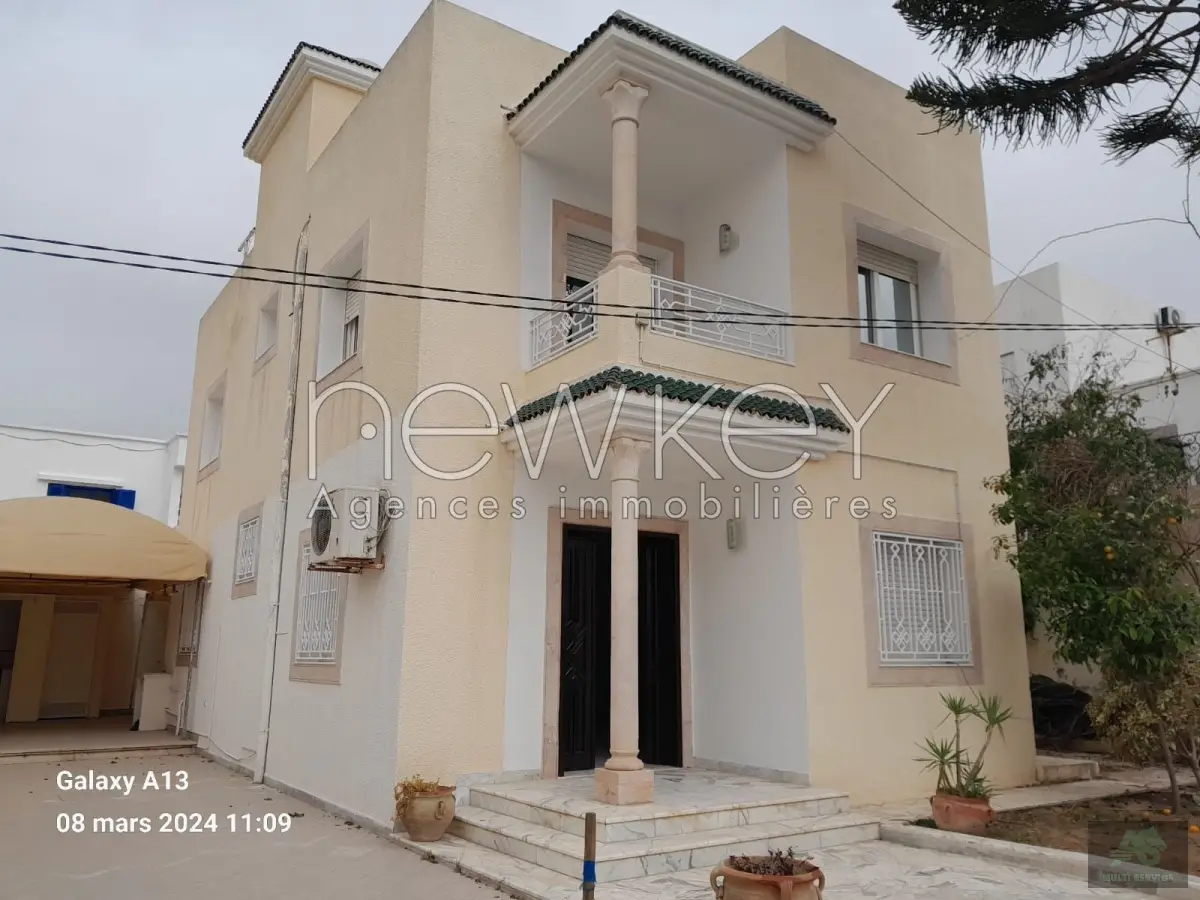 Une villa indépendante à la Marsa