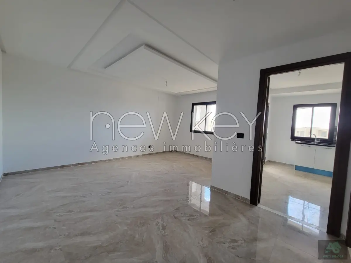 Un Appartement S+2 Neuf à L'Aouina