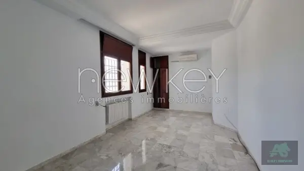Villa s+4 à La Marsa