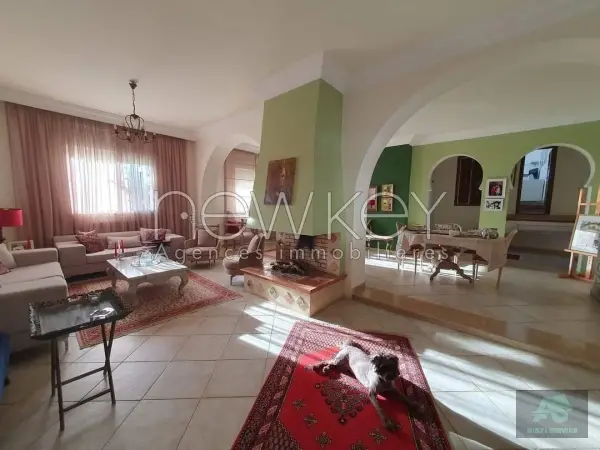 Charmant appartement s+3 style arabesque