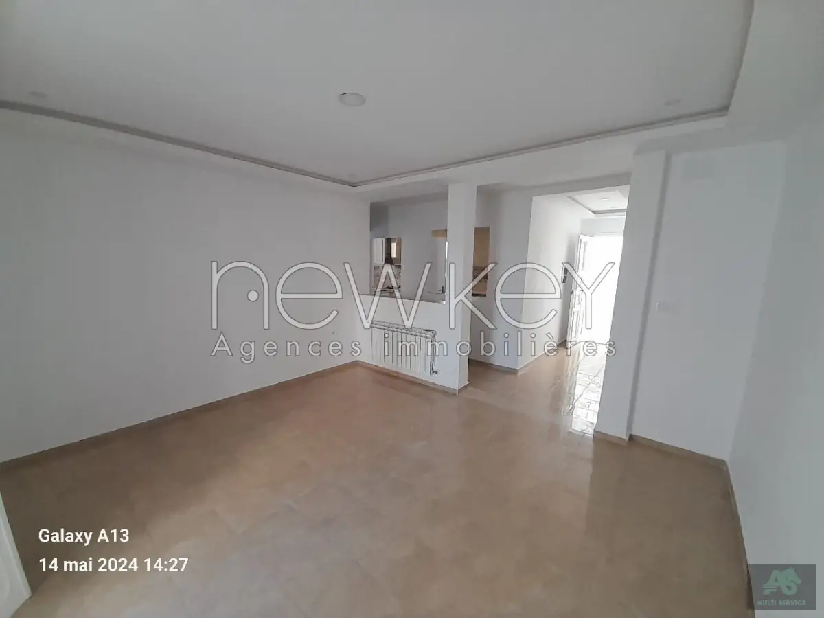 Etage de villa S+3 à la Marsa