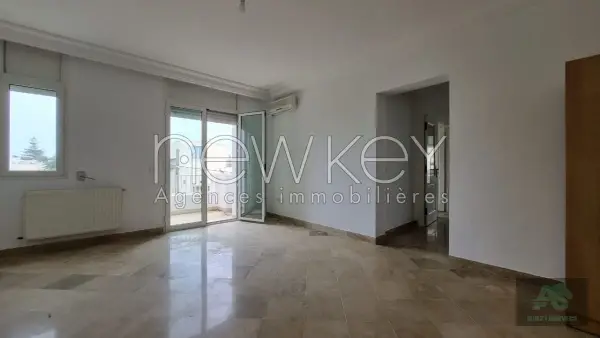 Appartement S+3 à la Marsa