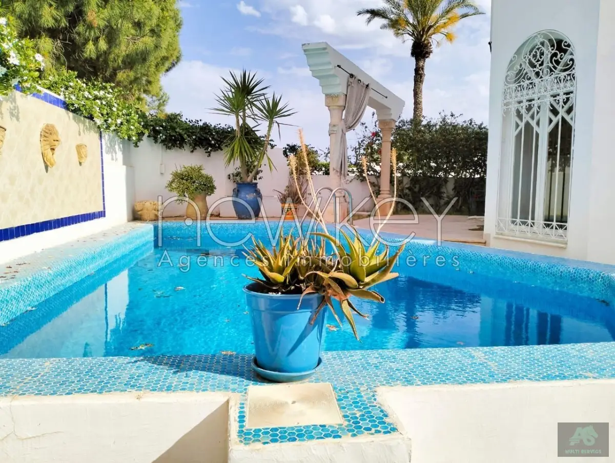 Villa S4 Avec Piscine À Louer Aux Jardins De Carthage