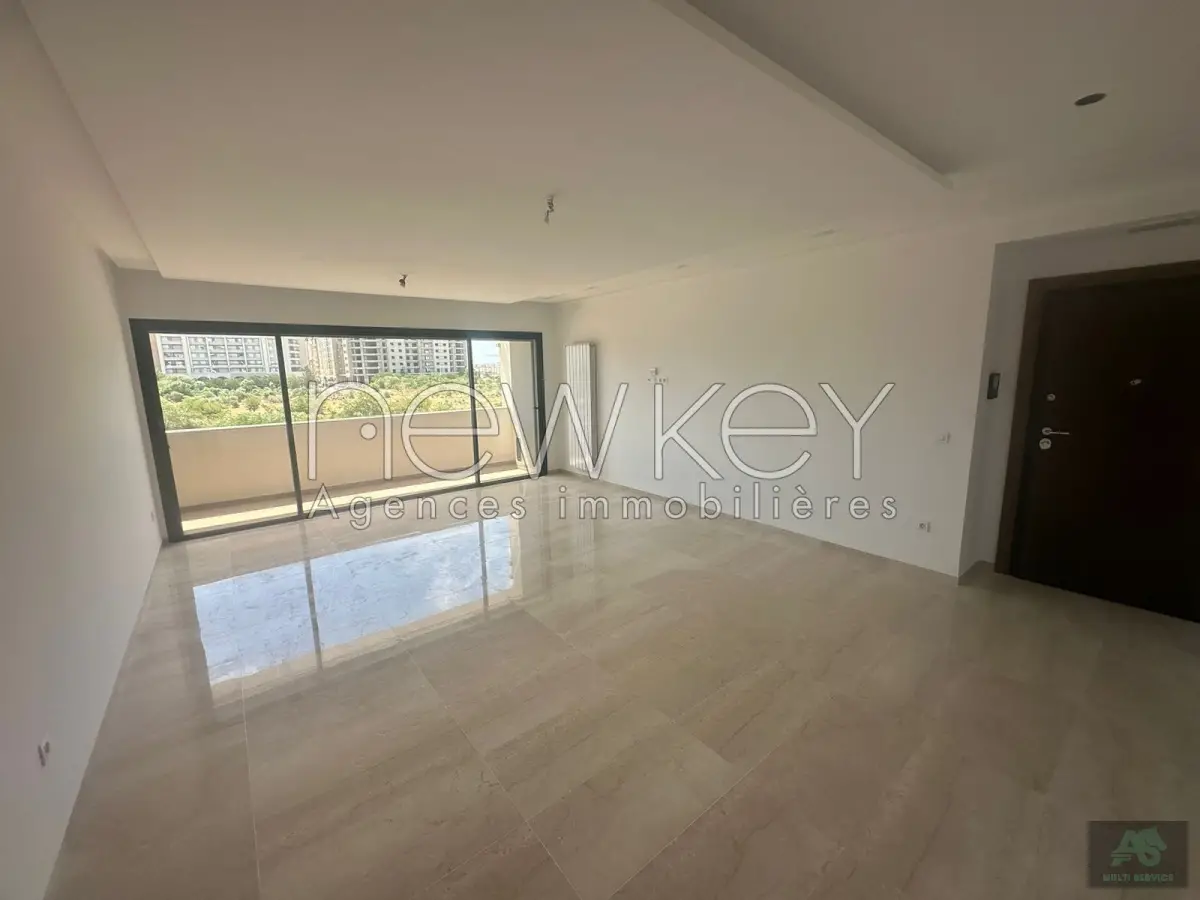 Appartement S3 avec vue dégagée à louer aux Jardins de Carthage