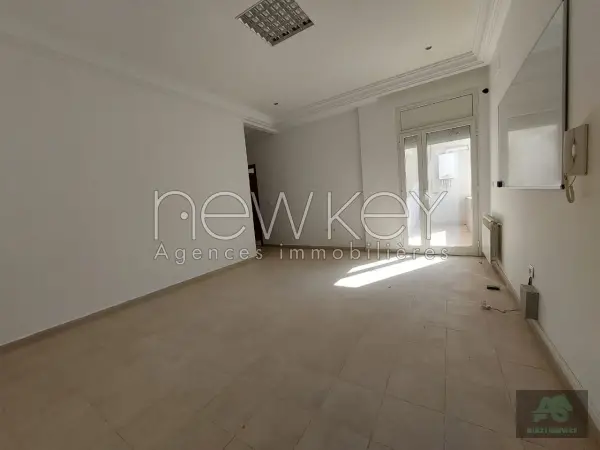 Appartement à usage de bureau A+3