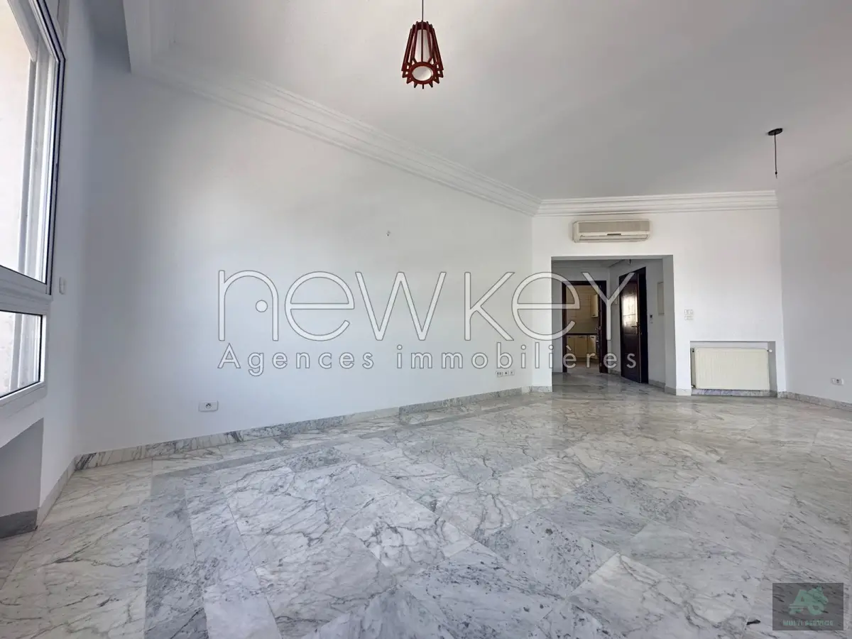 Appartement S+2 à louer au lac 2