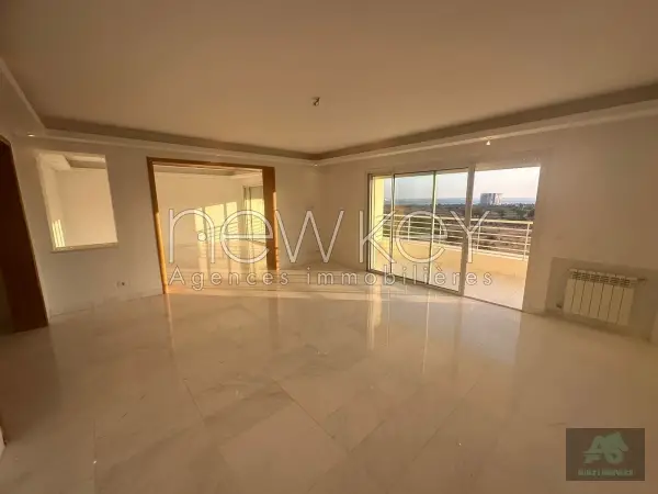 Appartement S3 avec terrasse vue dégagée à vendre aux Jardins de Carthage