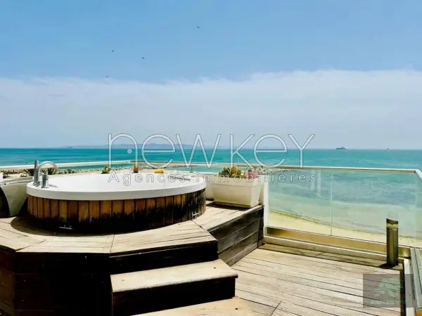 Appartement S+2 luxueusement meublé à la Goulette