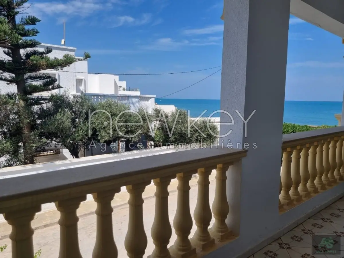 un charmant appartement vue sur mer