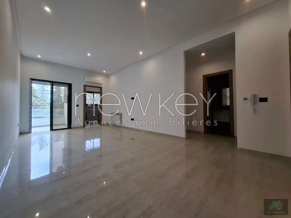 Appartement S+1 à vendre à La Soukra
