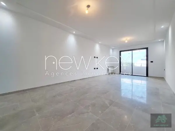 Appartement S+3 Neuf à vendre à La Soukra