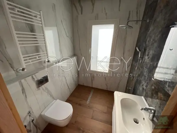 Coquet Appartement S +2 meublé à La Marsa