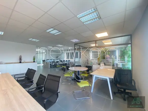 Bureau Open-space à louer à la zone d'activité khaireddine