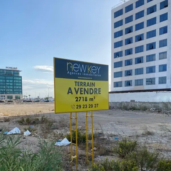 Terrain de 2718 m² à vendre aux Berges du Lac