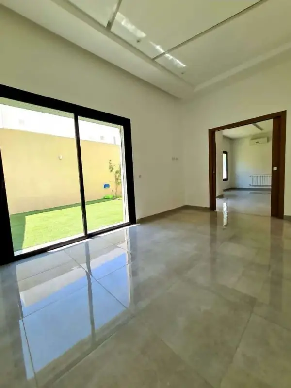 Duplex S+4 à la Marsa - 4