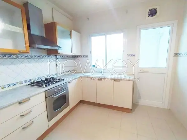 Duplex S3 à louer à La Soukra - 1