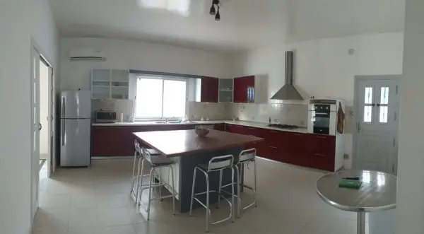 Villa s+5 à la Marsa - 4