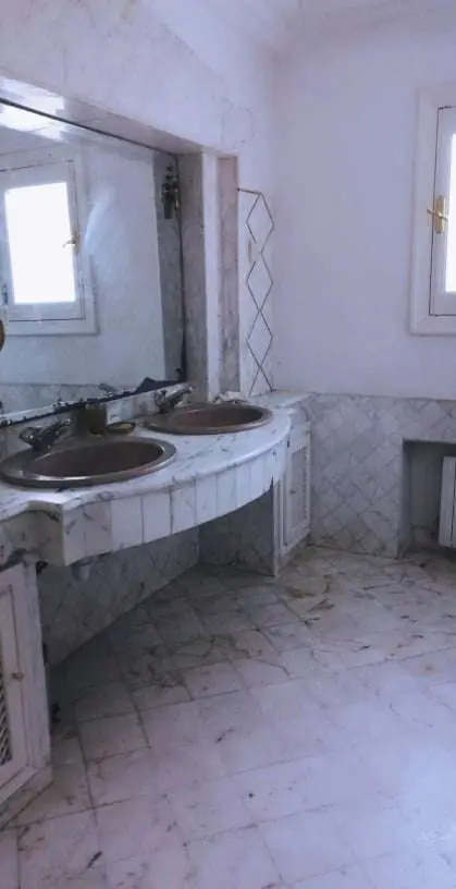 Villa avec piscine à la Soukra - 4