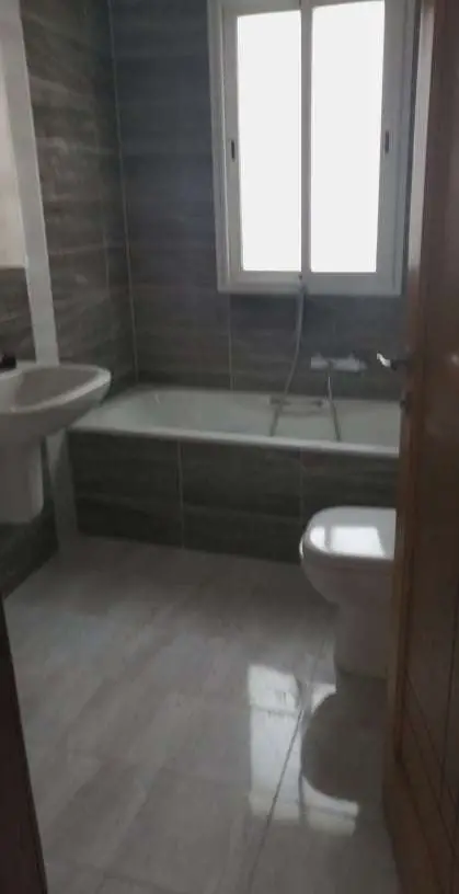 Bureau à la Soukra - 3