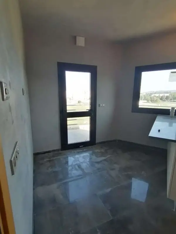 Vaste appartement - 9
