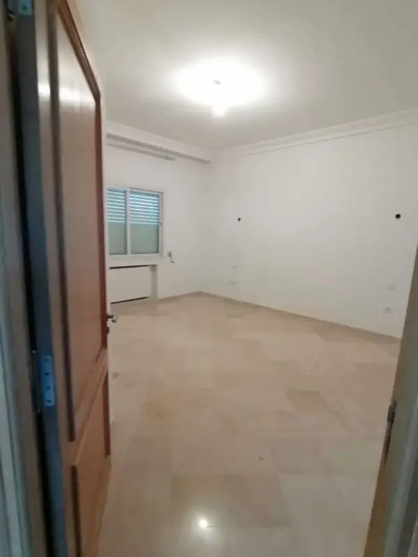Appartement S+3 à la Marsa - 3