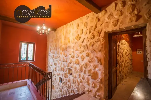 Unique villa meublée style rustique - 2