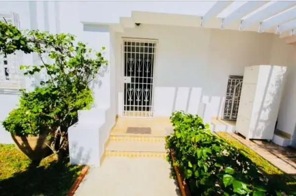Villa S+3 meublée à la Marsa - 1