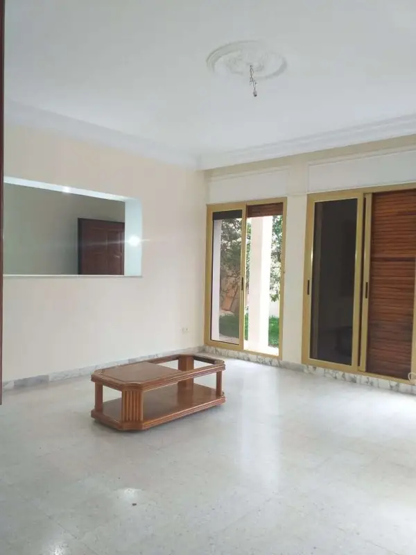 Rdc de villa (s 2) à la Marsa - 6