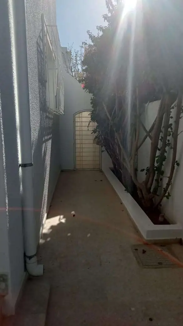Rdc de villa (s 3) à la Marsa - 10