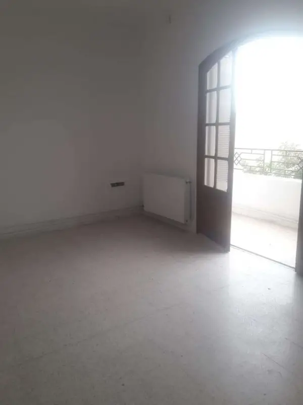 Etage de villa S 3 à la Marsa - 7