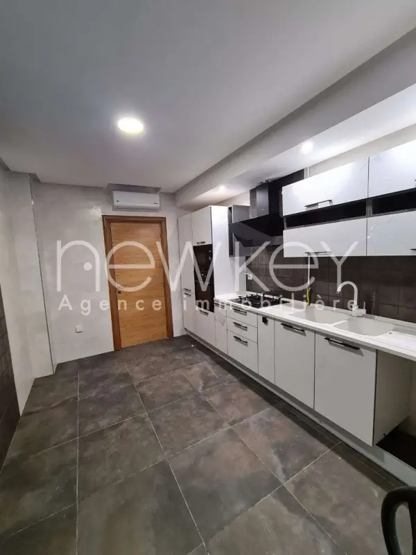 Appartement S2 de 120 m² aux Jardins de Carthage - 1