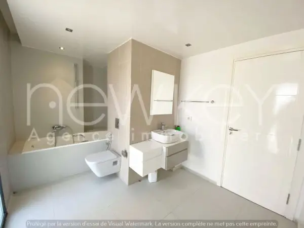 Triplex de 300m² à louer aux Jardins de Carthage - 4