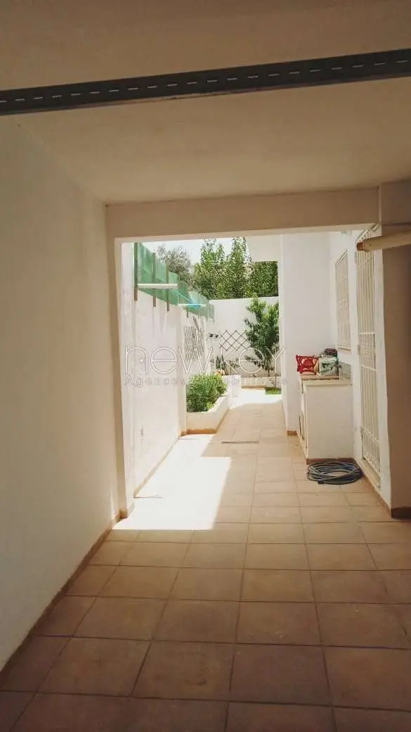 Duplex s 3 à Gammarth - 9