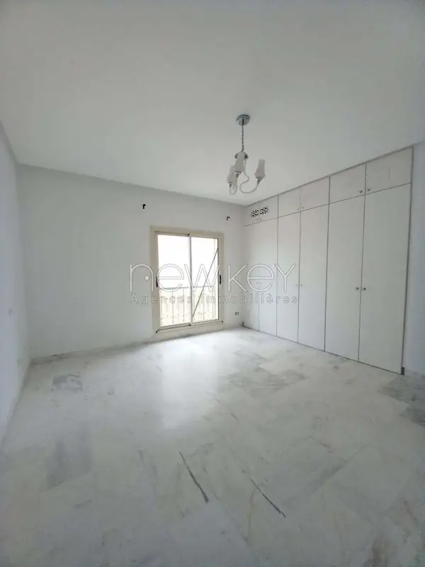 Une très belle Villa s 4 à la Marsa - 5