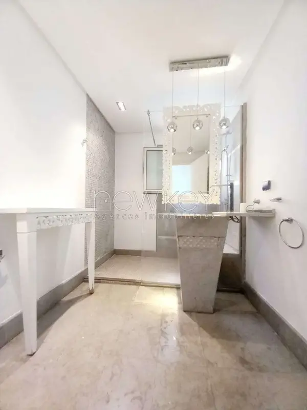 Une très belle Villa s 4 à la Marsa - 4