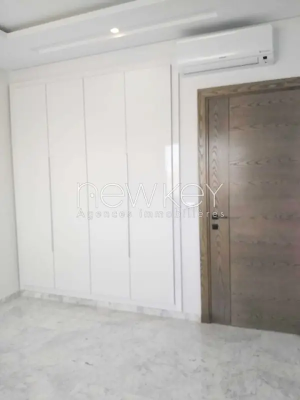 S+2 Neuf avec vue dégagée à vendre aux jardins de Carthage - 6