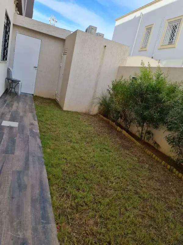 Appartement (s 3) meublé avec jardin à la Marsa - 1