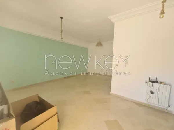 Duplex s+3 à la Marsa - 1