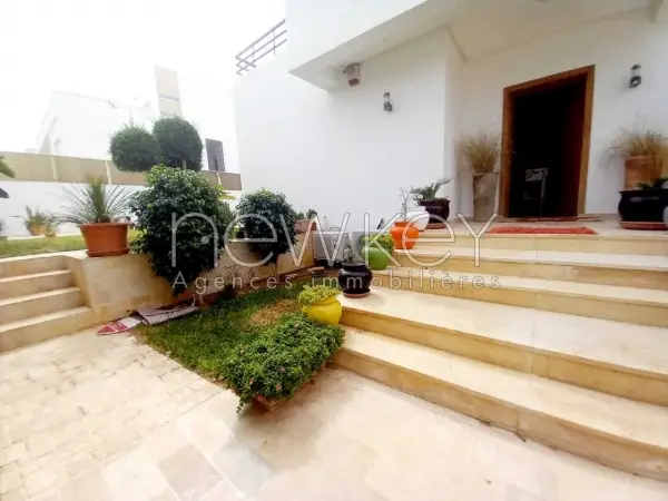 Magnifique villa S+4 à Gammarth - 1