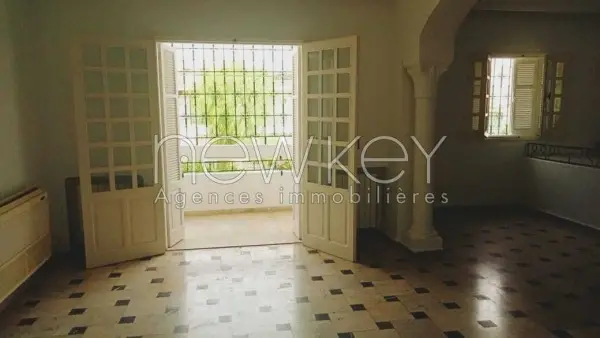 Etage de villa s+3 à la Marsa - 4