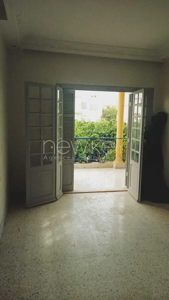 Etage de villa s+3 à la Marsa - 3