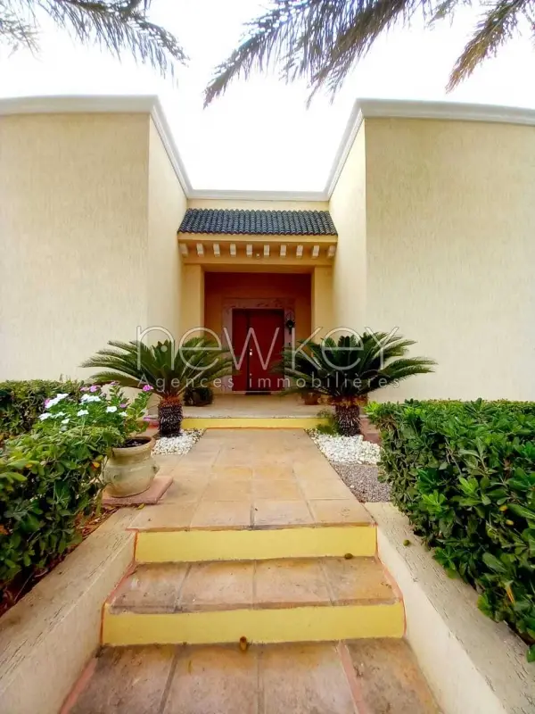 Magnifique villa S+4 à Gammarth - 4