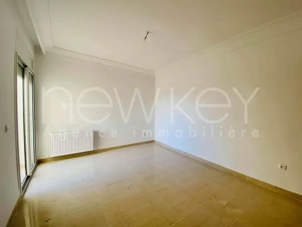Duplex S+4 À vendre À La Soukra - 2