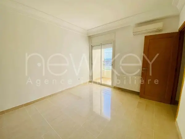 Duplex S+4 À vendre À La Soukra - 3