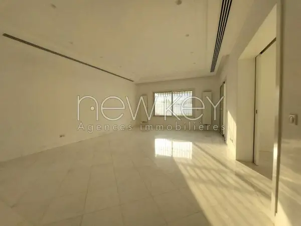 Magnifique villa S+3 à la Marina Gammarth - 16