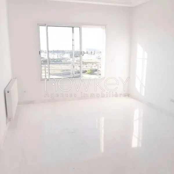 Bel appartement S1 à louer à La Soukra - 1