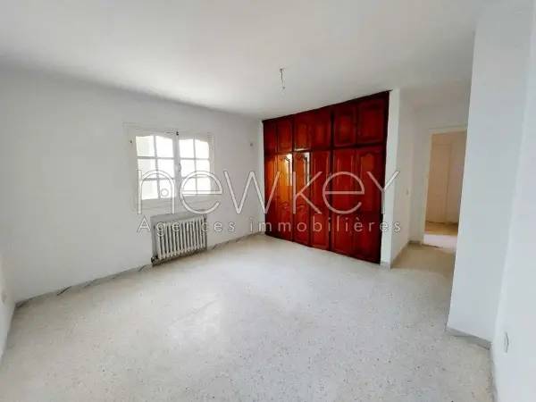 Etage de villa S+5 La Marsa - 5
