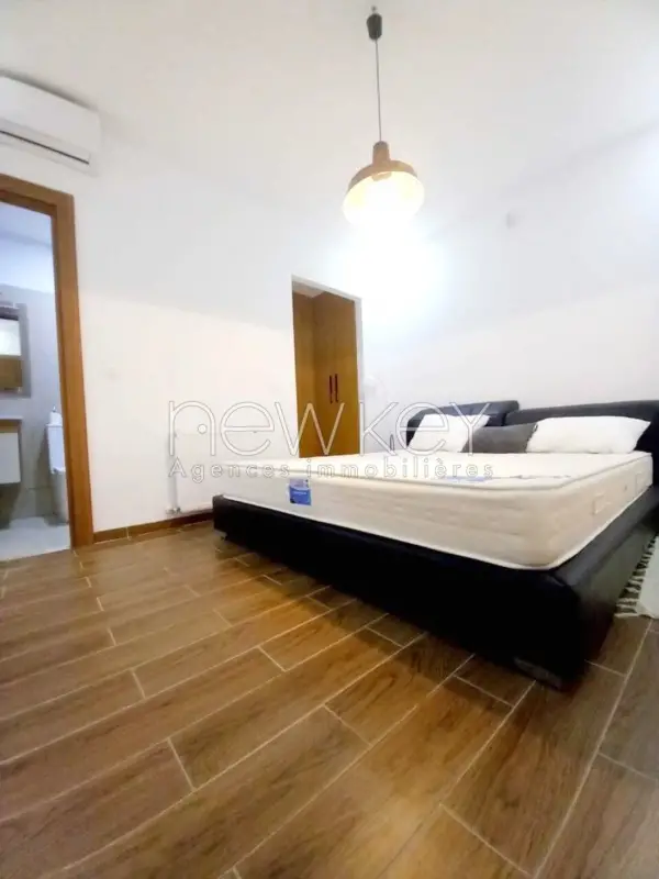Un Superbe Rez-de-chaussée Meublé S3 avec piscine à La Soukra - 3